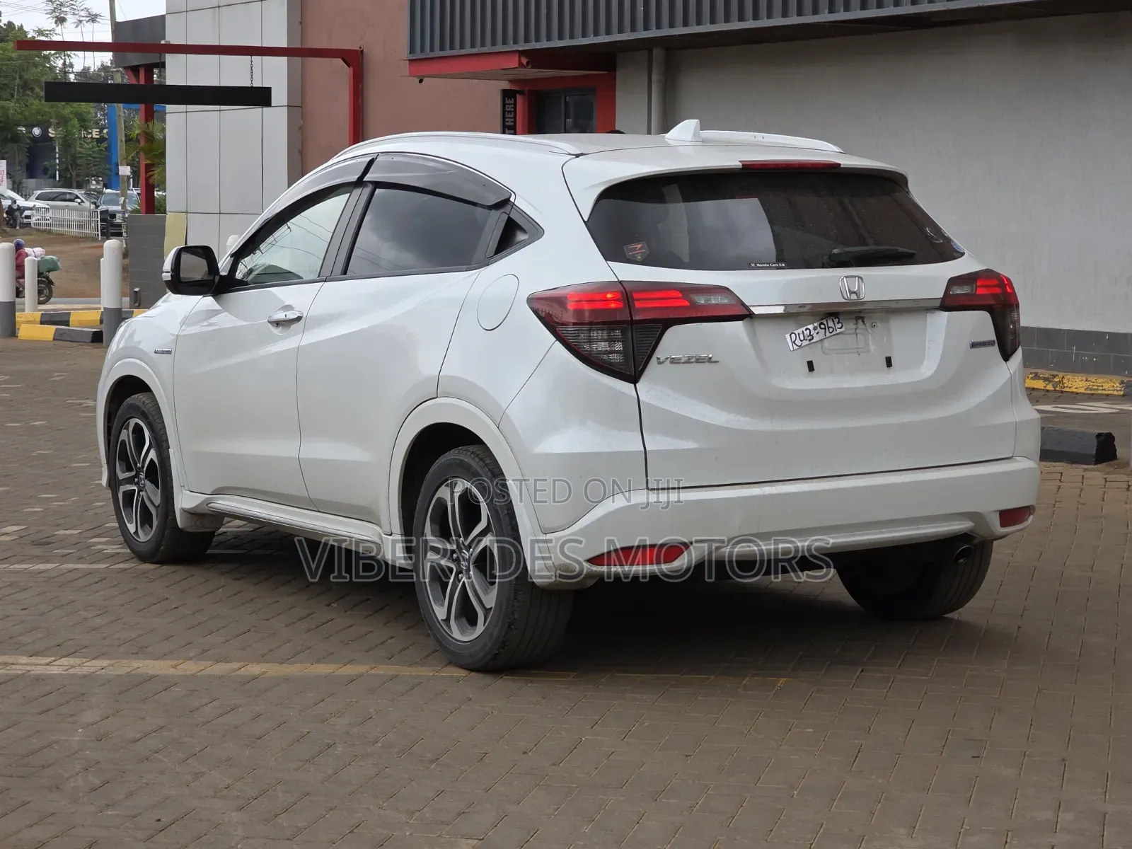 Honda Vezel 2019 Silver