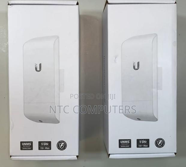 Ubiquiti NanoStation Loco M5 MIMO Wireless Bridge/Base Station