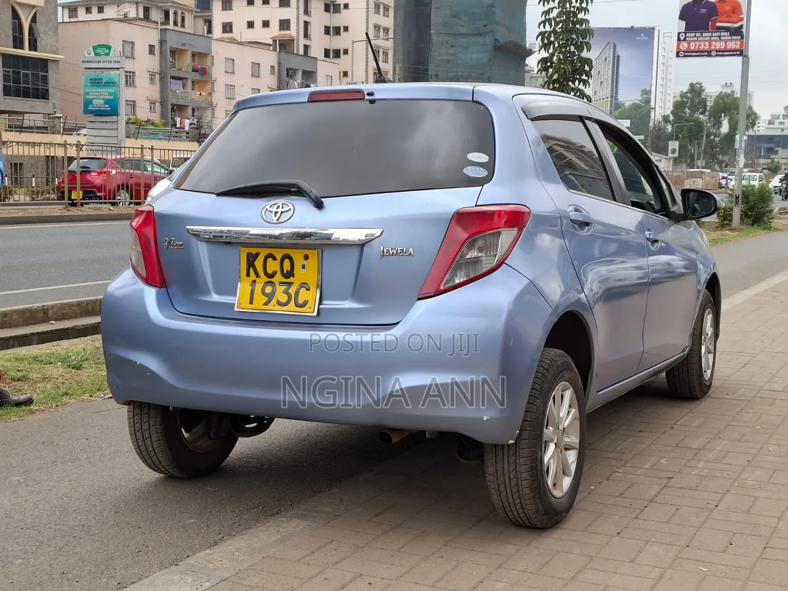 Toyota Vitz 2011 Blue