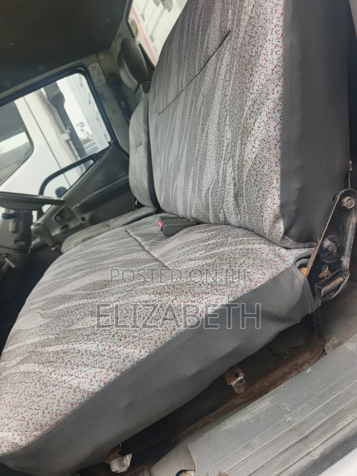 Mitsubishi Canter 1998 White