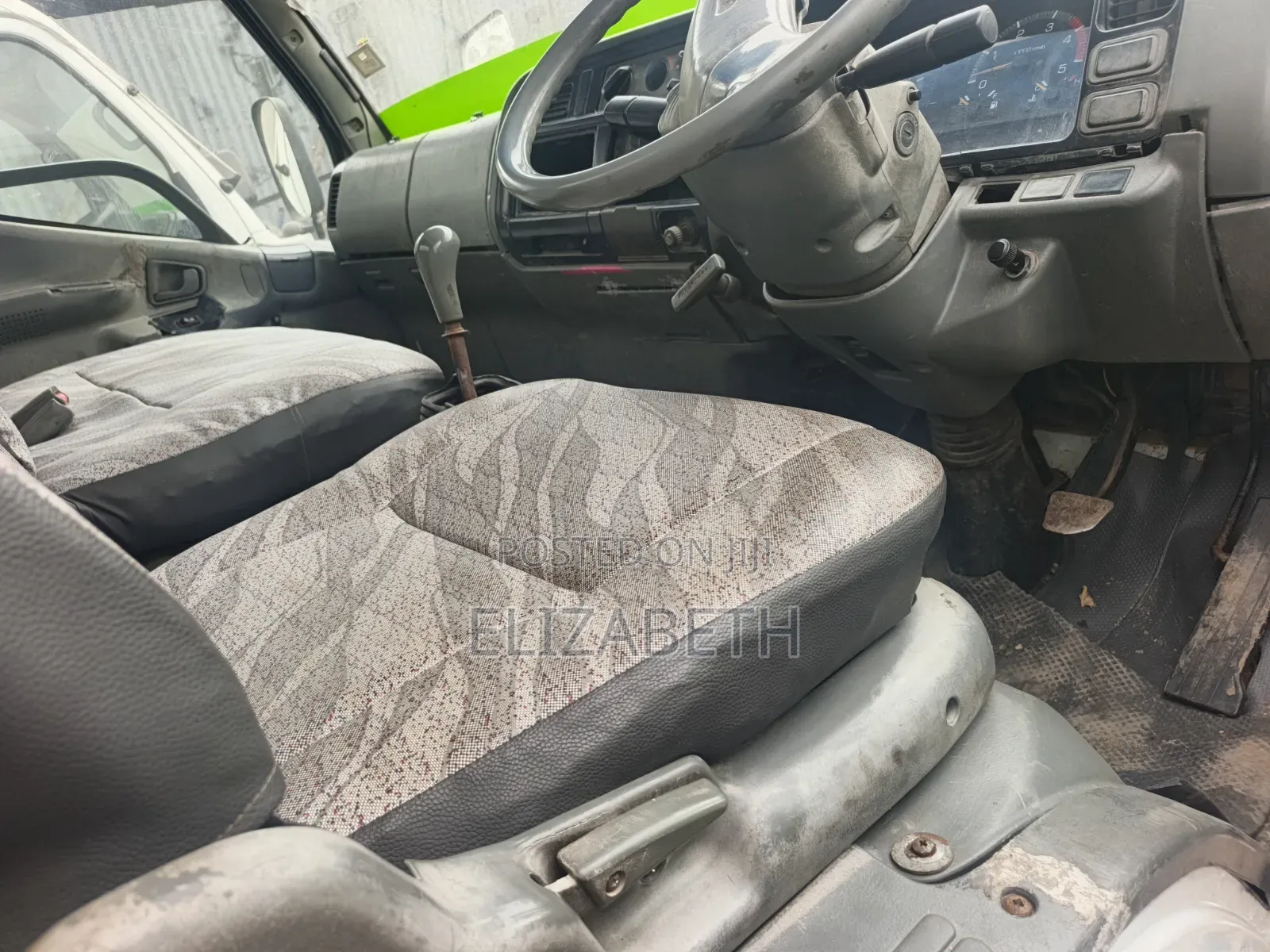 Mitsubishi Canter 1998 White