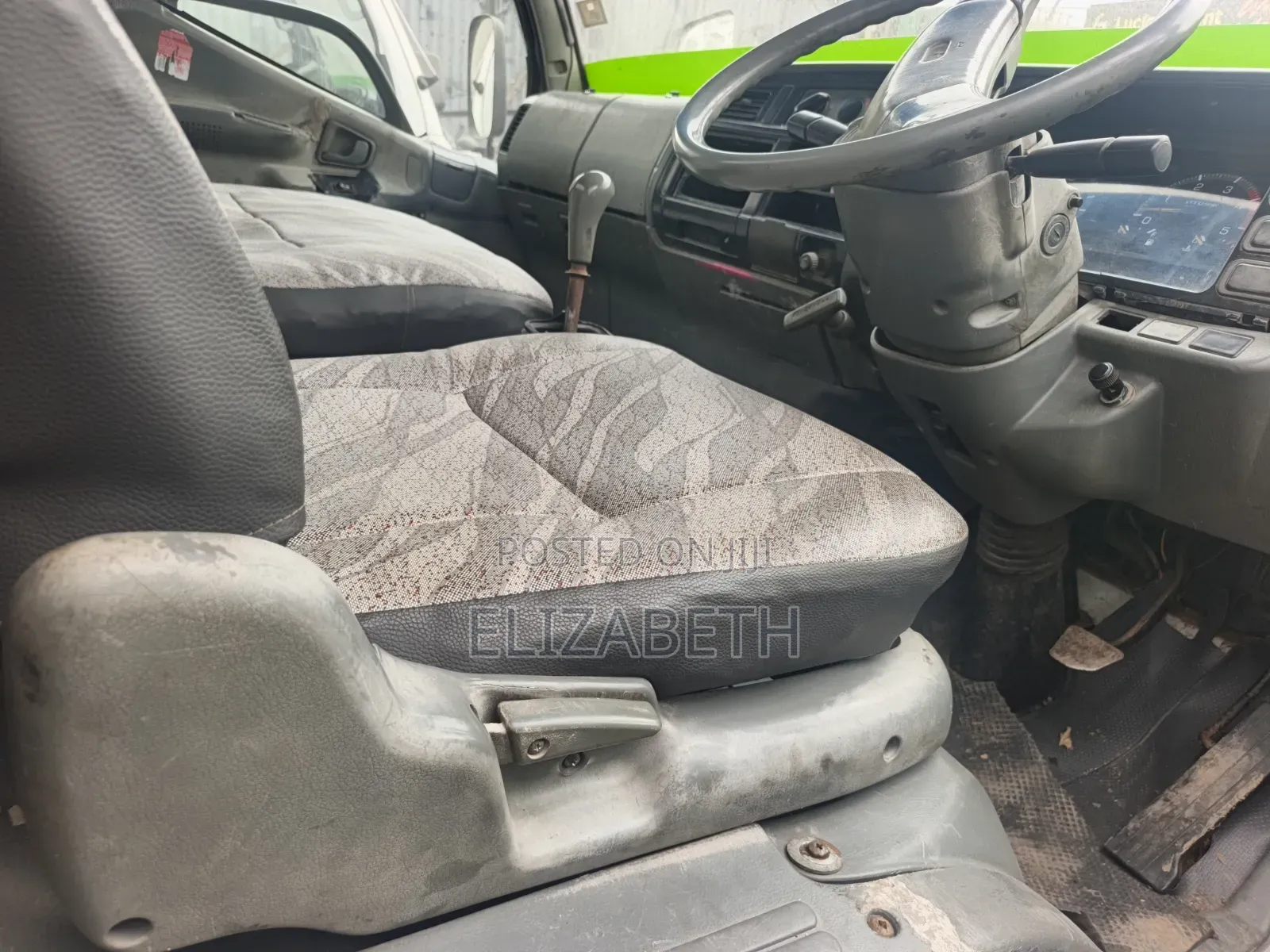 Mitsubishi Canter 1998 White