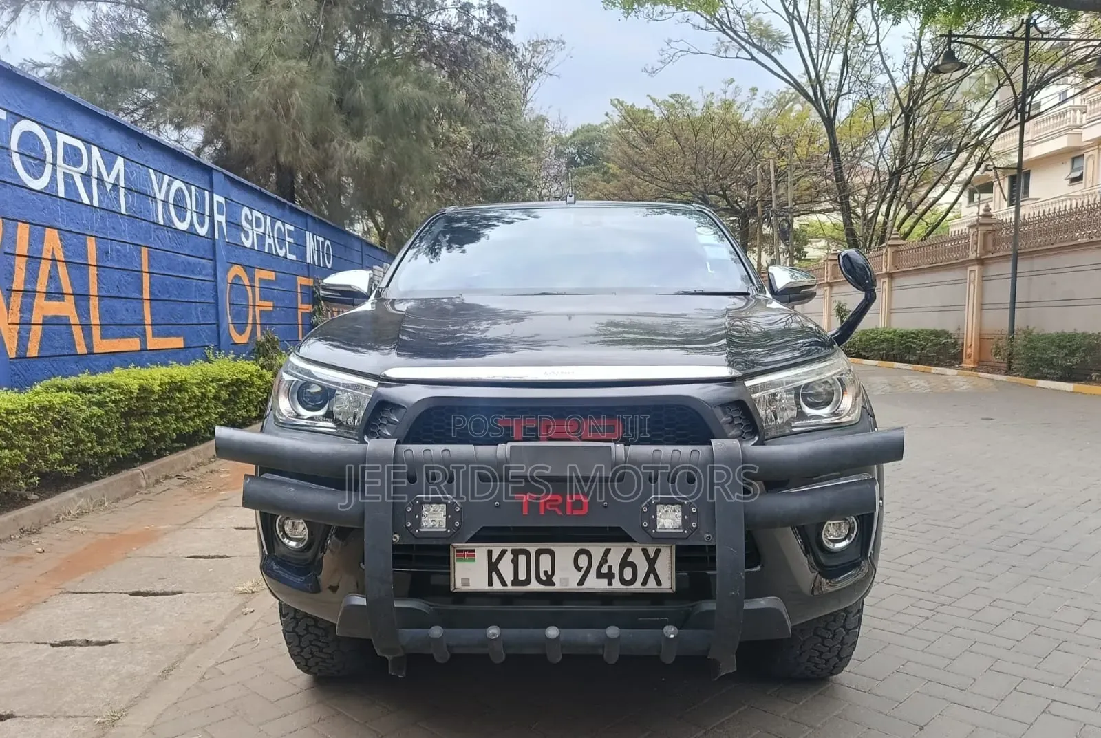 Toyota Hilux Revo Double Cab Deisel 2.8 AWD 2018 Gray