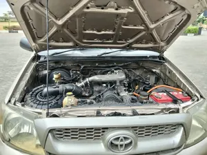 Toyota Hilux 2.5 D-4D SRX 2009 Brown