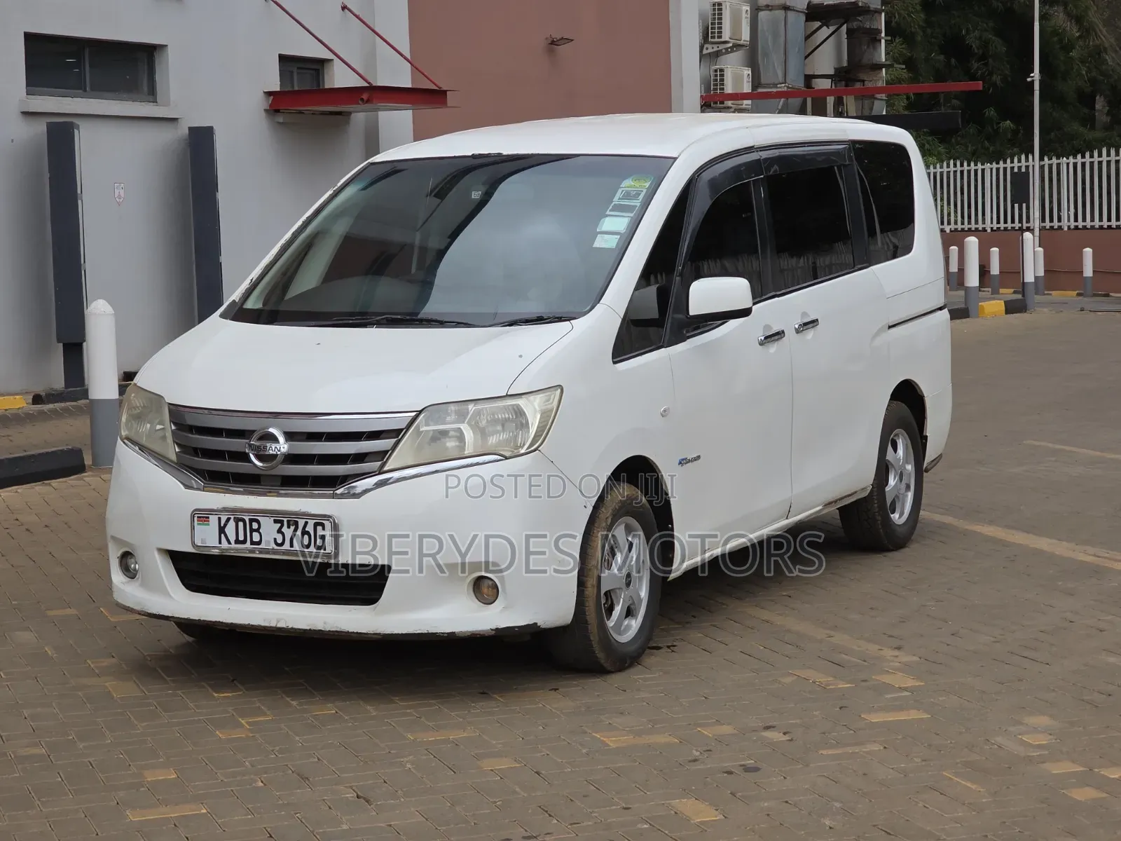 Nissan Serena 2013 White