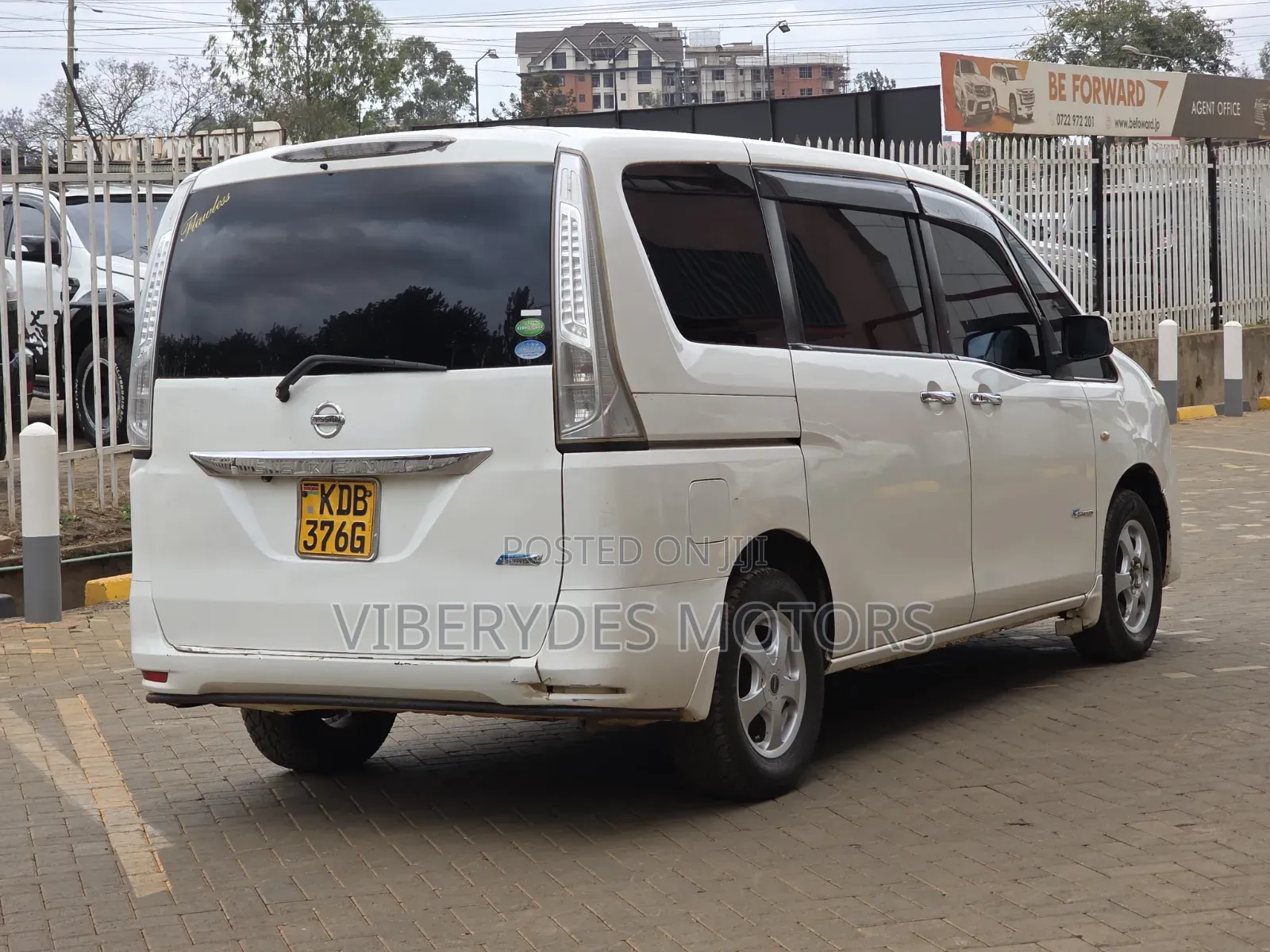 Nissan Serena 2013 White