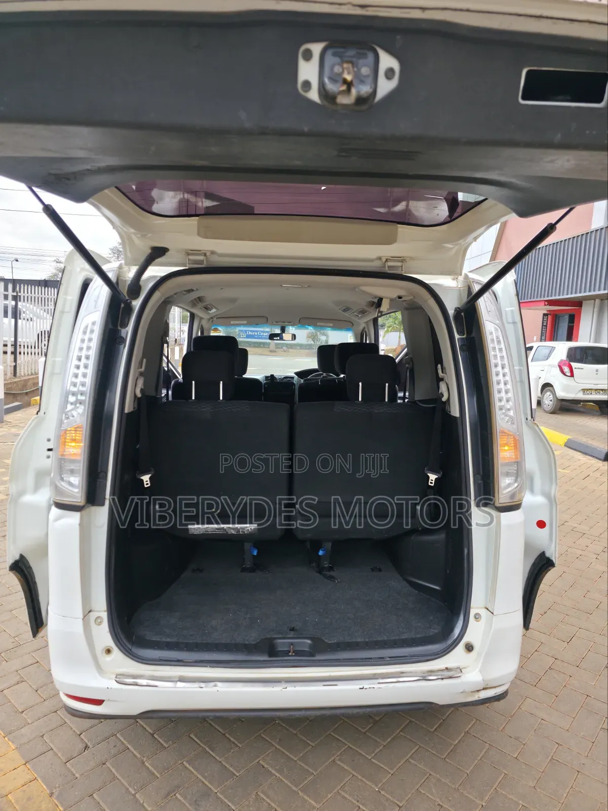 Nissan Serena 2013 White