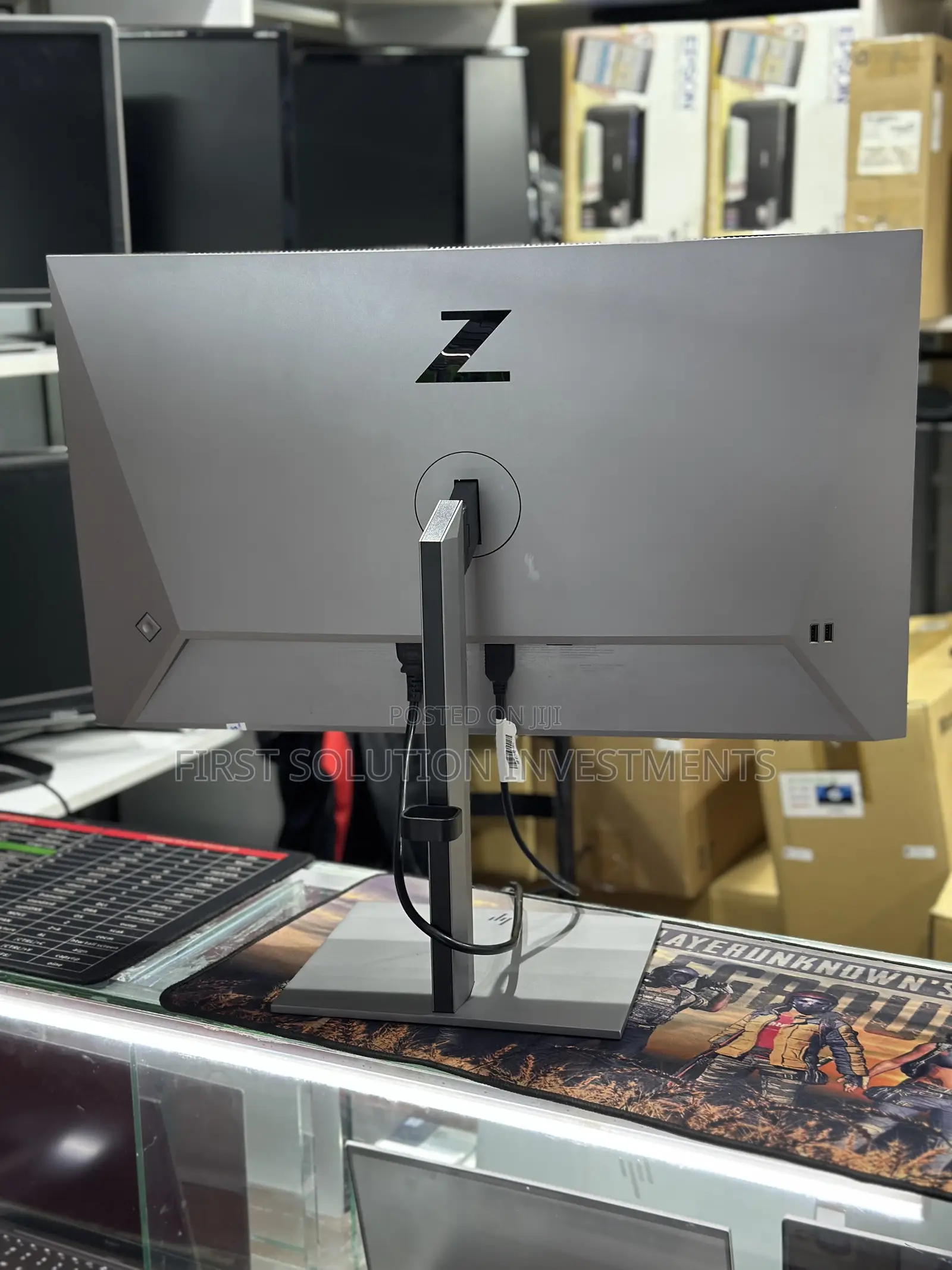 HP Z27u G3 27-Inch QHD USB-C Monitor