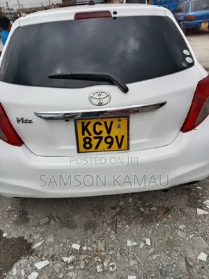 Toyota Vitz 2012 White