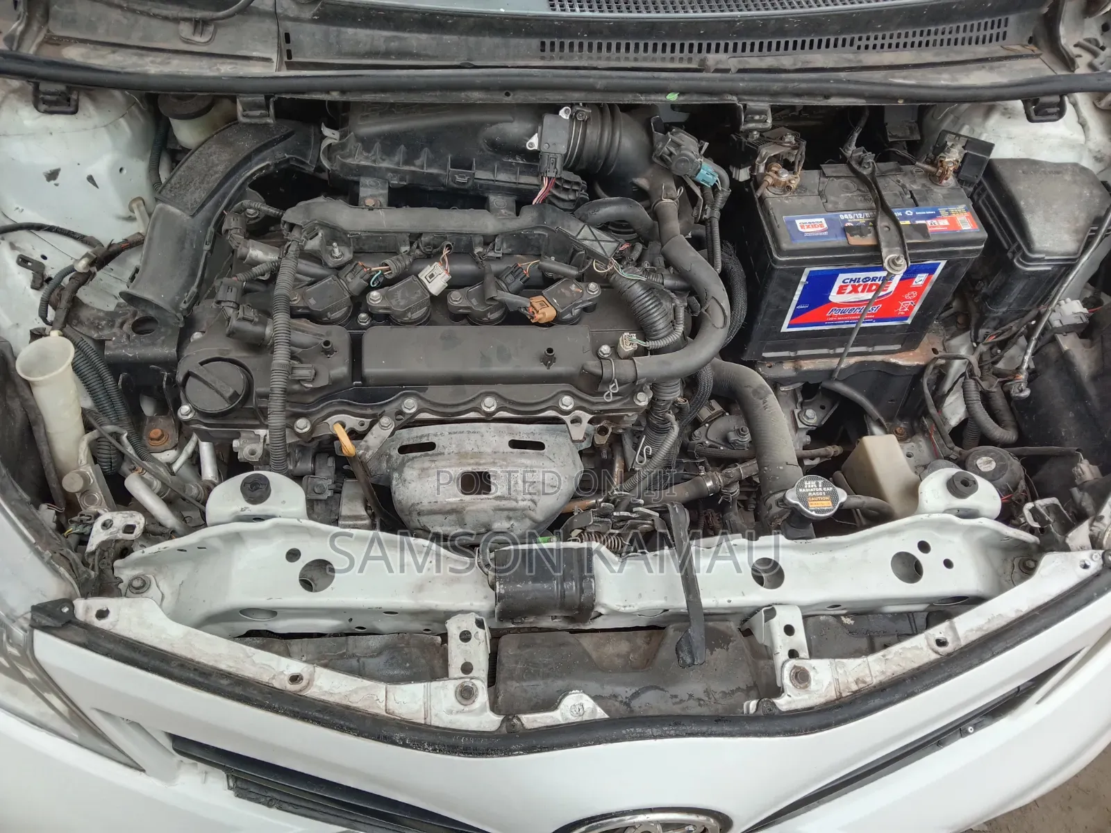 Toyota Vitz 2012 White