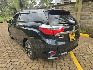 Honda Fit Shuttle 2018 Blue