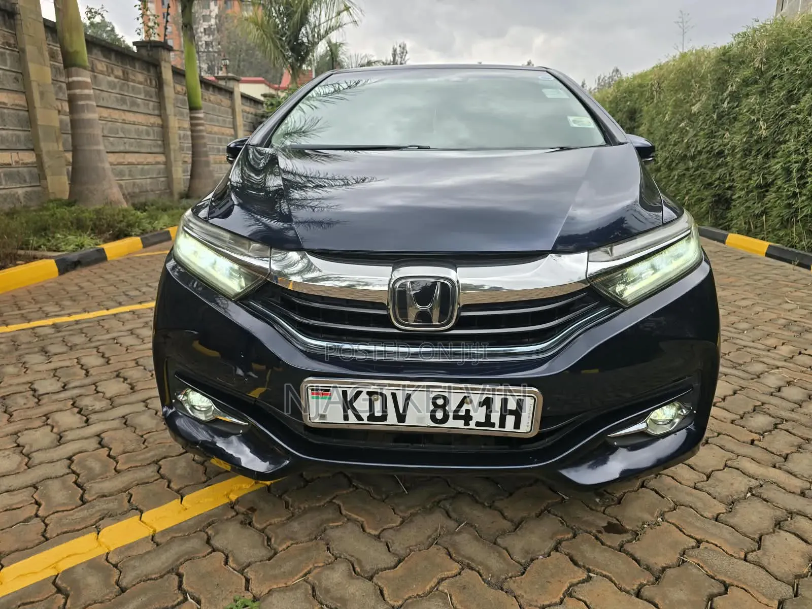 Honda Fit Shuttle 2018 Blue
