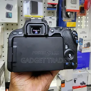 Canon EOS Rebel SL2 DSLR Camera With 18-55mm Lens(Eos 200D)