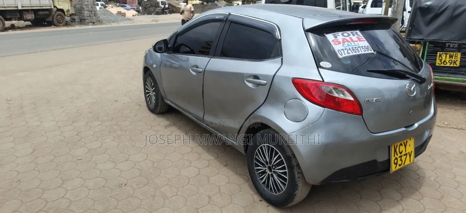 Mazda Demio 2012 Silver