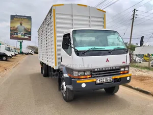 Mitsubishi Fh 2015 White