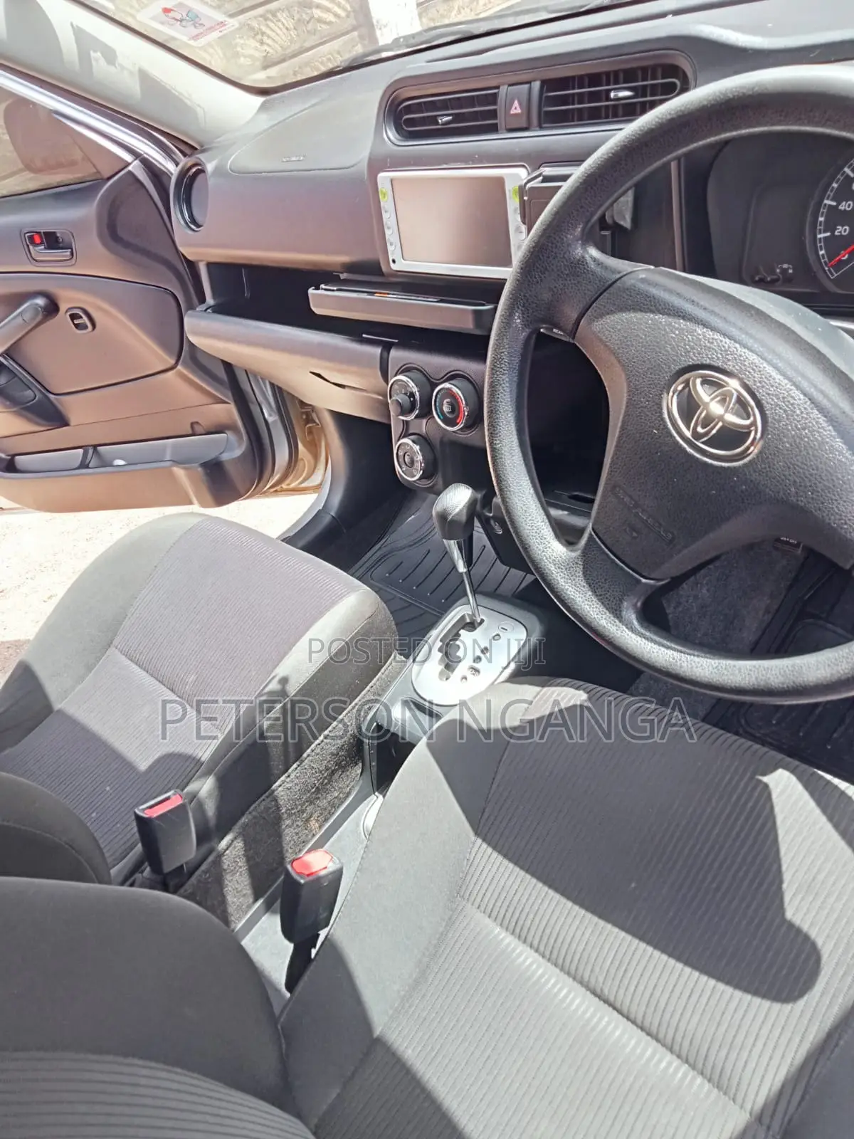 Toyota Succeed 2015 Silver