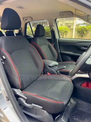 Daihatsu Rocky 2020 Silver