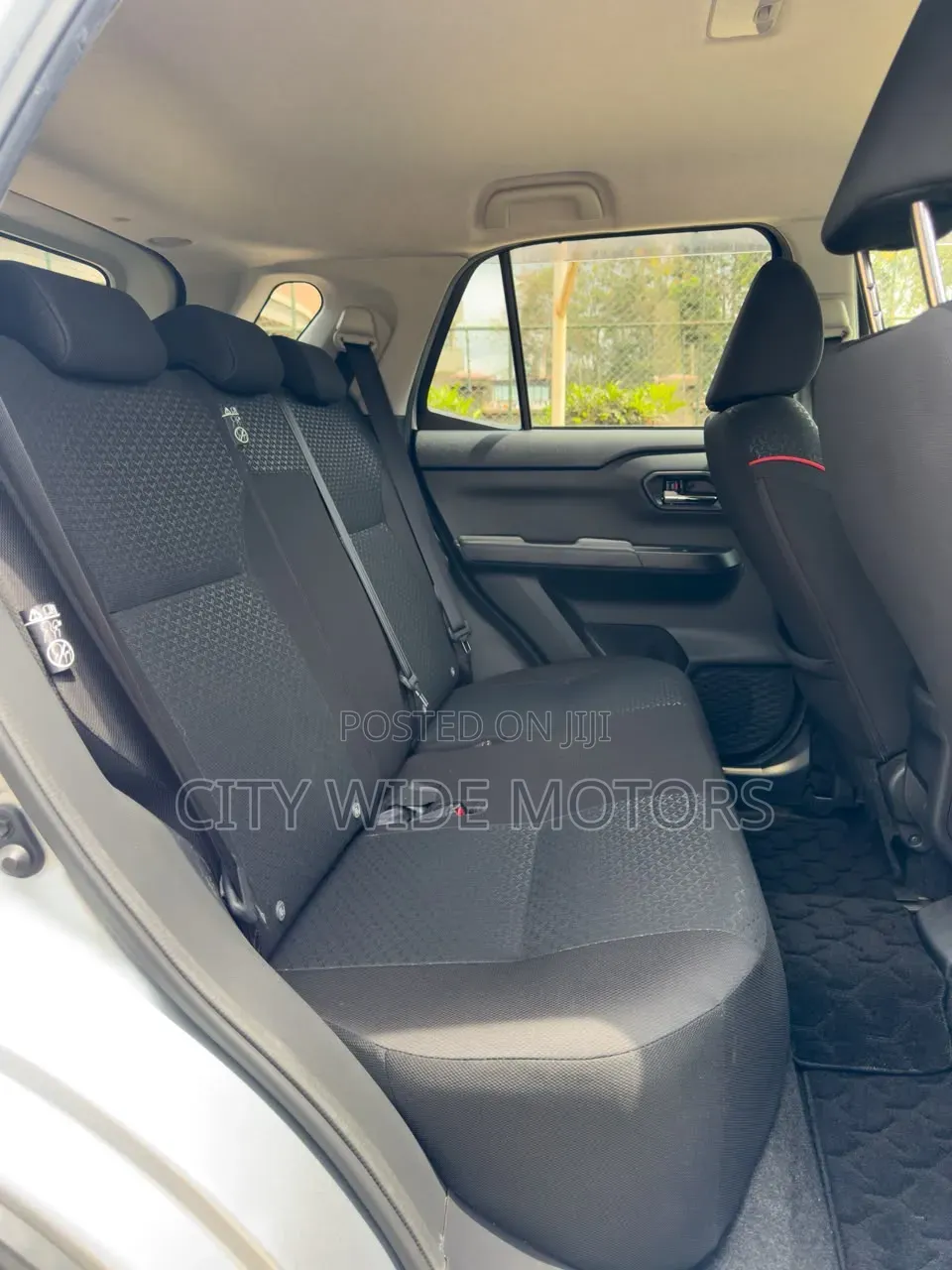 Daihatsu Rocky 2020 Silver