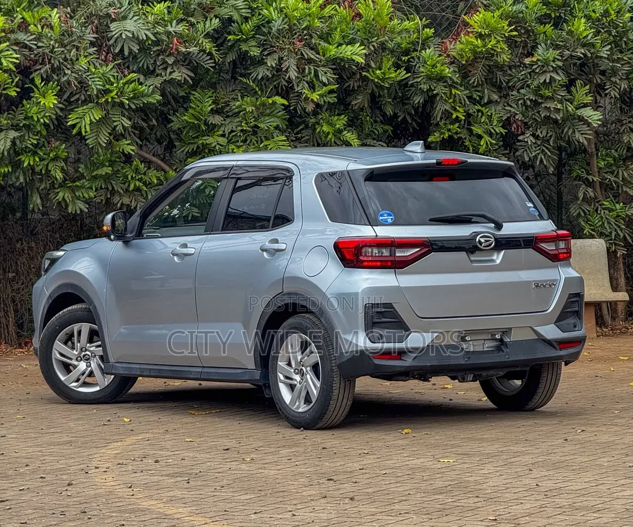 Daihatsu Rocky 2020 Silver