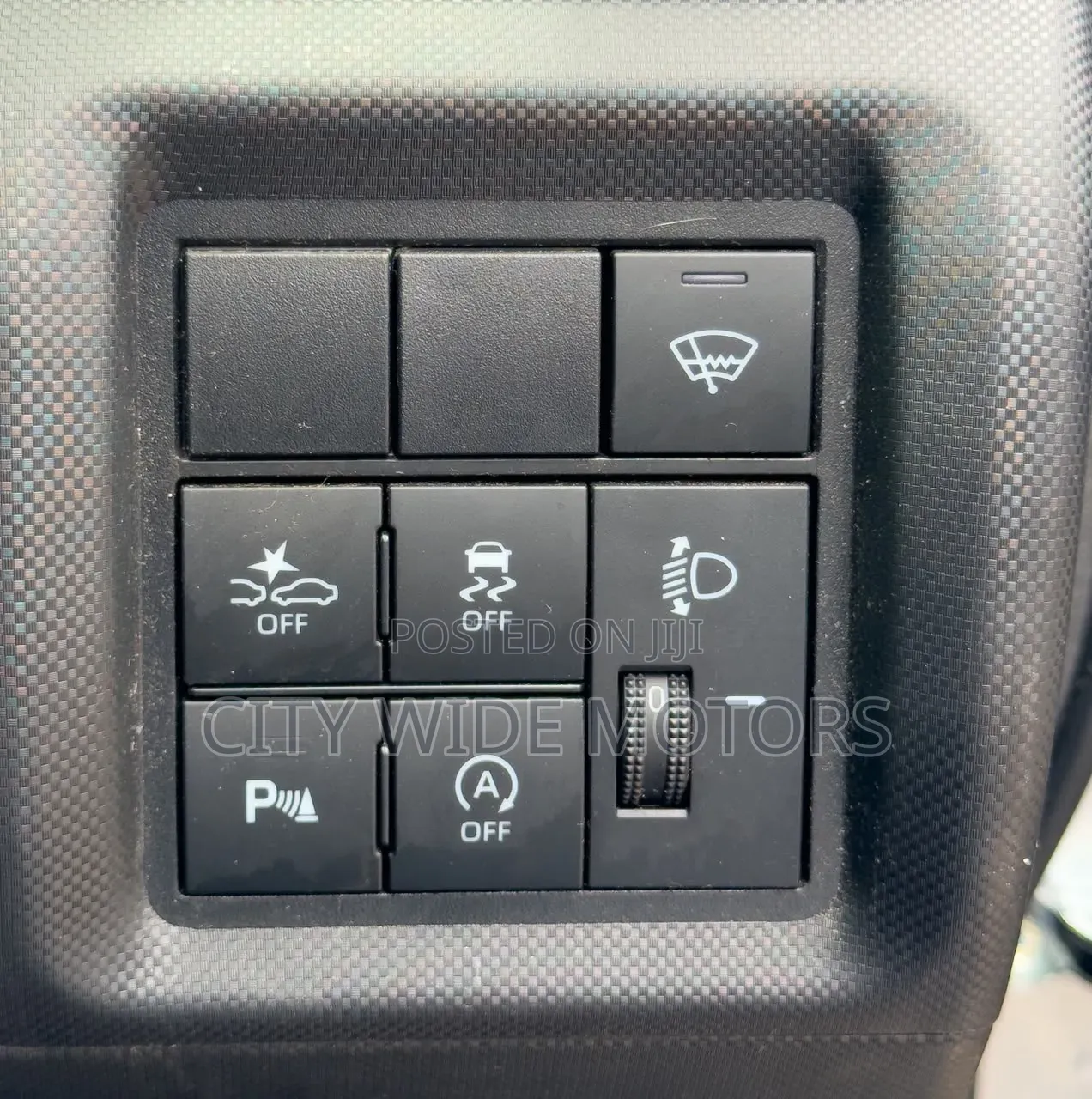Daihatsu Rocky 2020 Silver