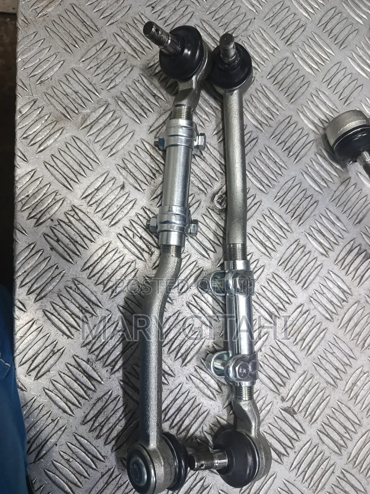 Tie Rod for Nissan Sahara