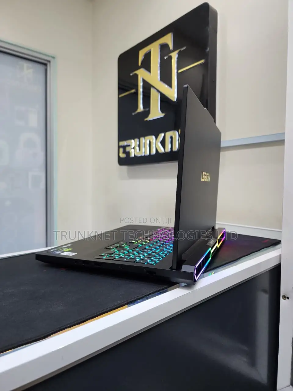 New Laptop Lenovo Legion Pro 7 64GB Intel Core Ultra 9 SSD 1T