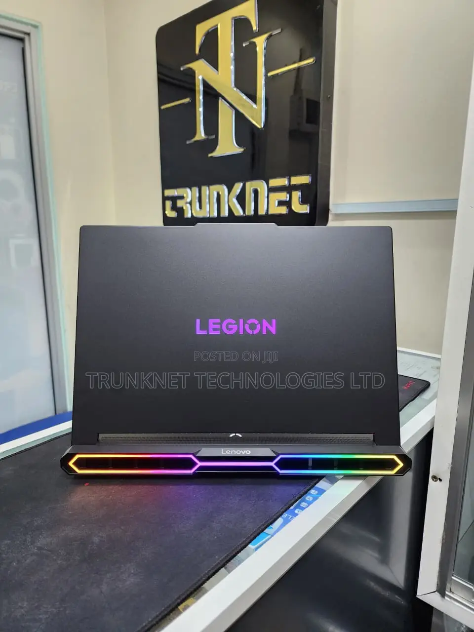 New Laptop Lenovo Legion Pro 7 64GB Intel Core Ultra 9 SSD 1T