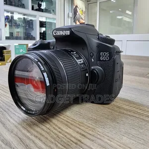 Canon Eos 60D Body and 18-55mm Kit Lens