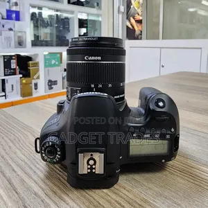 Canon Eos 60D Body and 18-55mm Kit Lens
