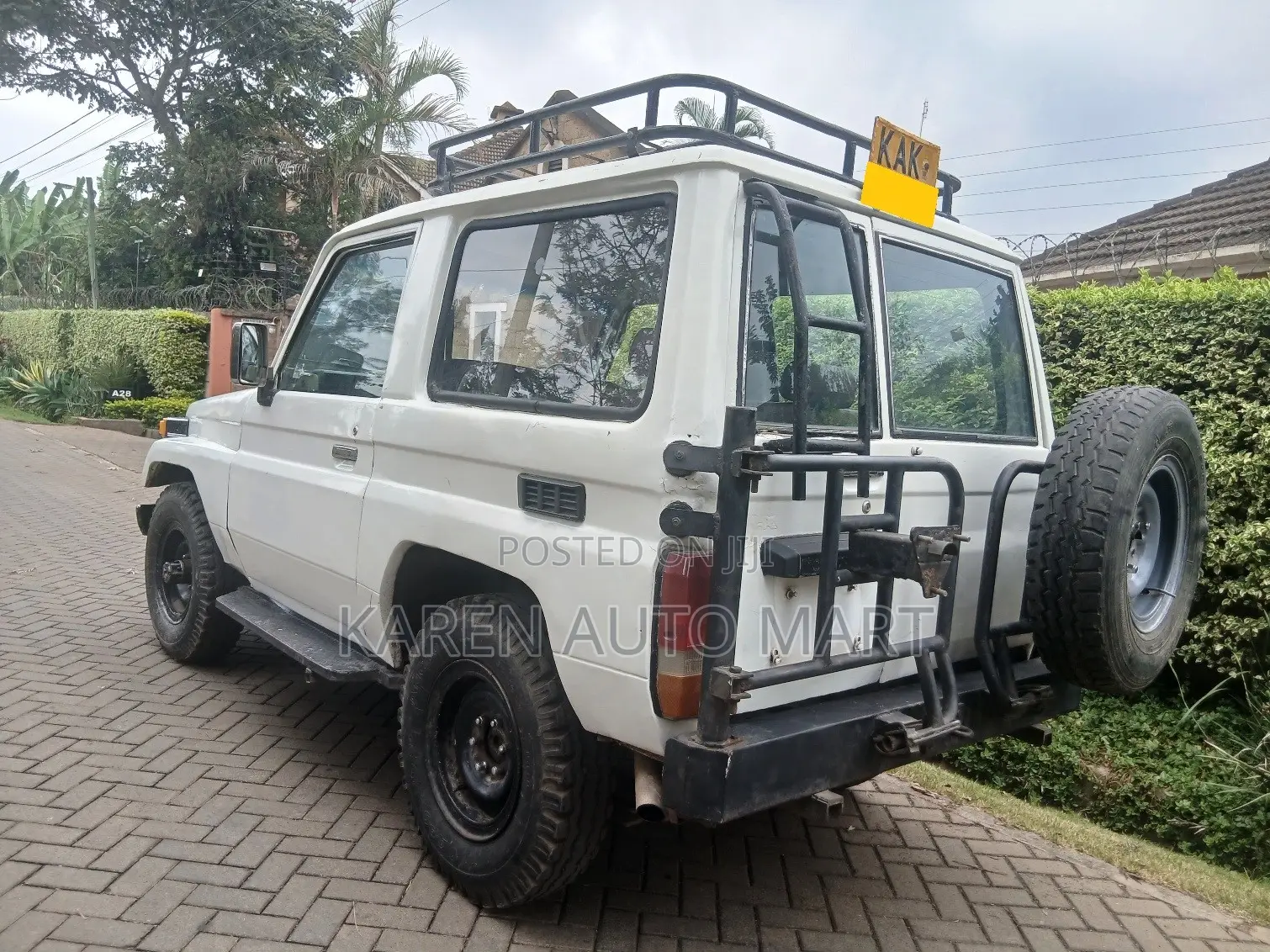 Toyota Land Cruiser 70 1988 White