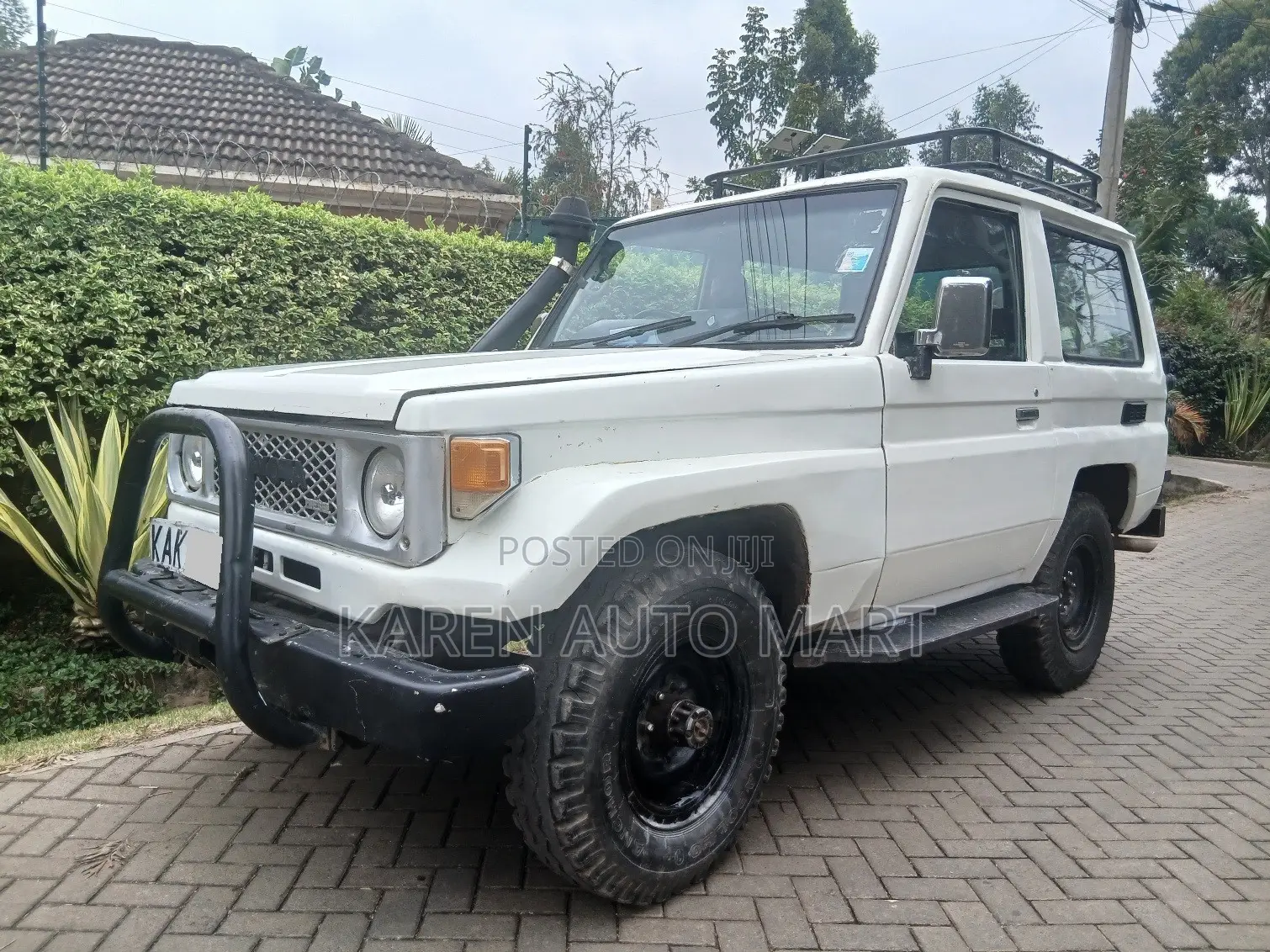 Toyota Land Cruiser 70 1988 White