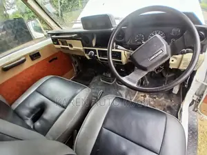 Toyota Land Cruiser 70 1988 White