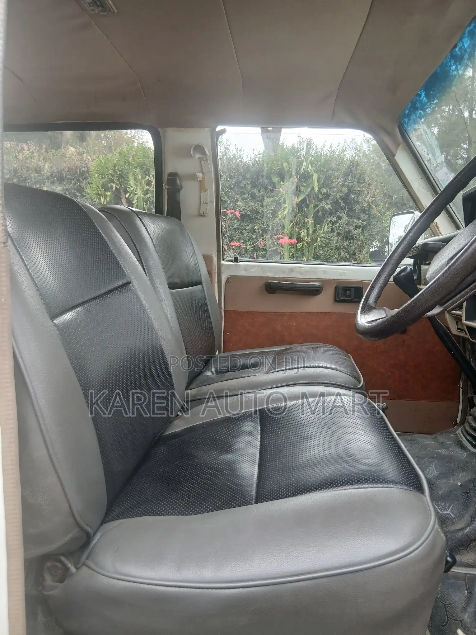 Toyota Land Cruiser 70 1988 White