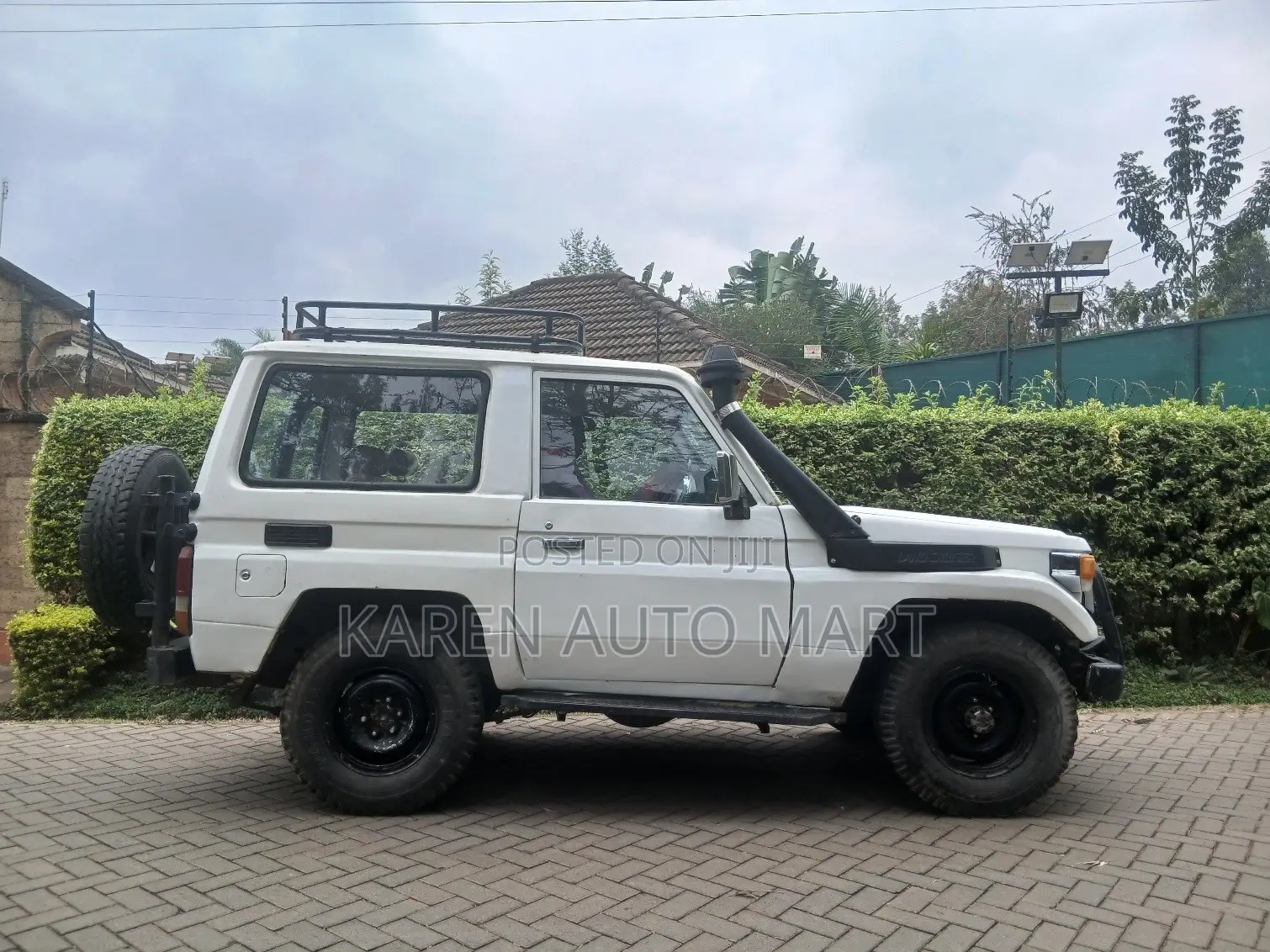 Toyota Land Cruiser 70 1988 White
