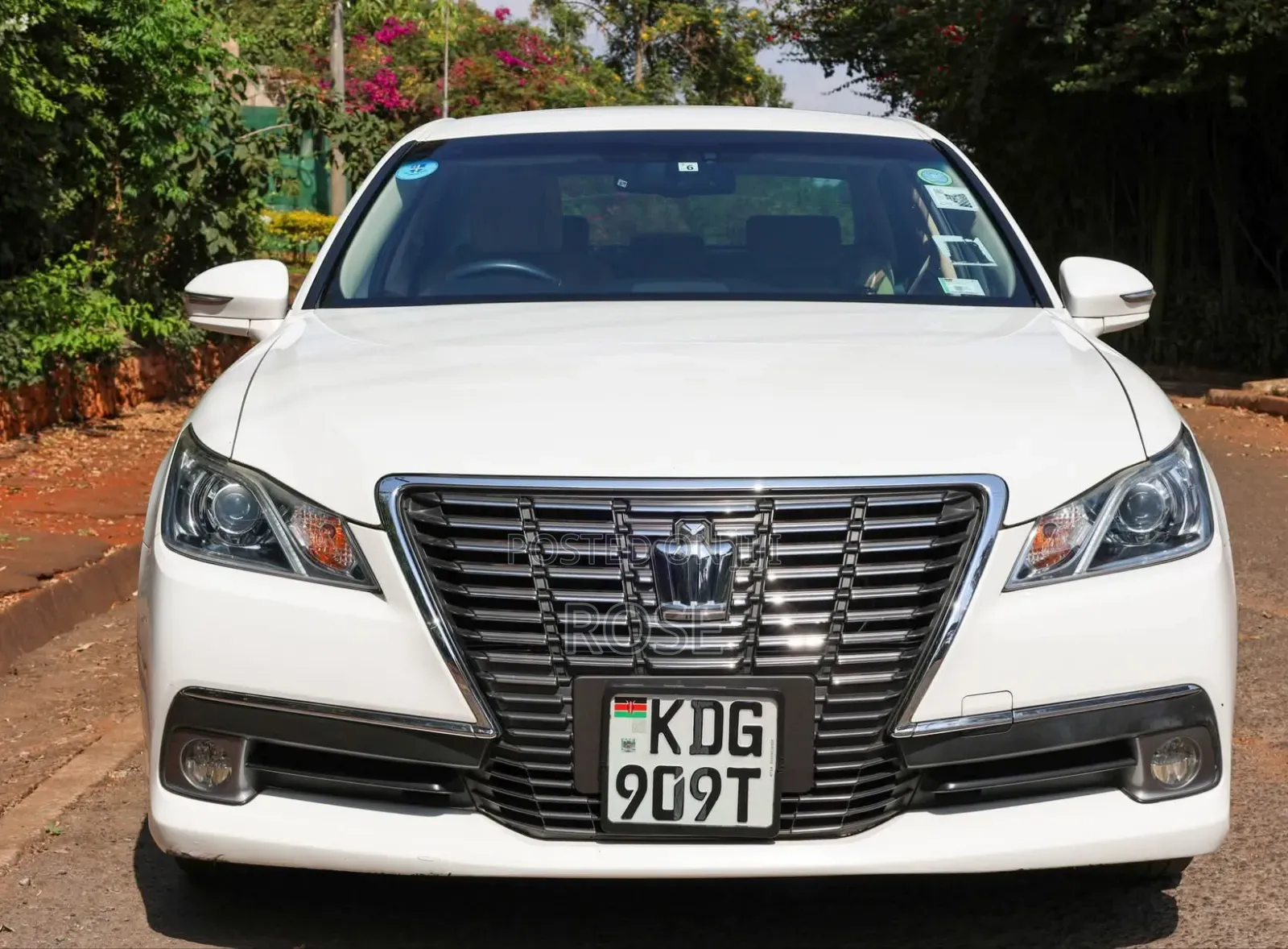 Toyota Crown 2014 White