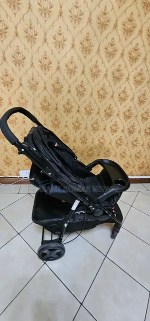 Baby Stroller – Excellent Condition | Almost Like New