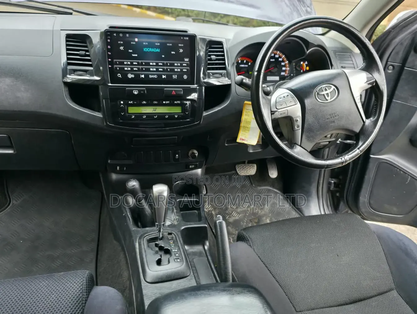 Toyota Hilux 2014 Gray