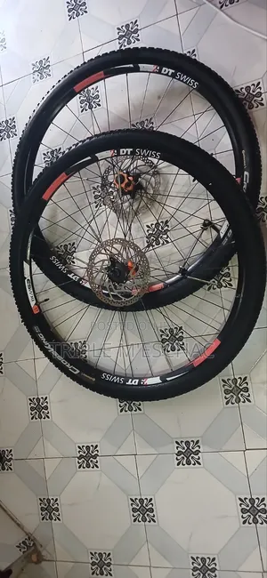 DT Swiss 29er MTB Wheelset – Continental Tyres + Disc Rotors