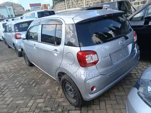 Toyota Passo 1.0 FWD 2019 Silver