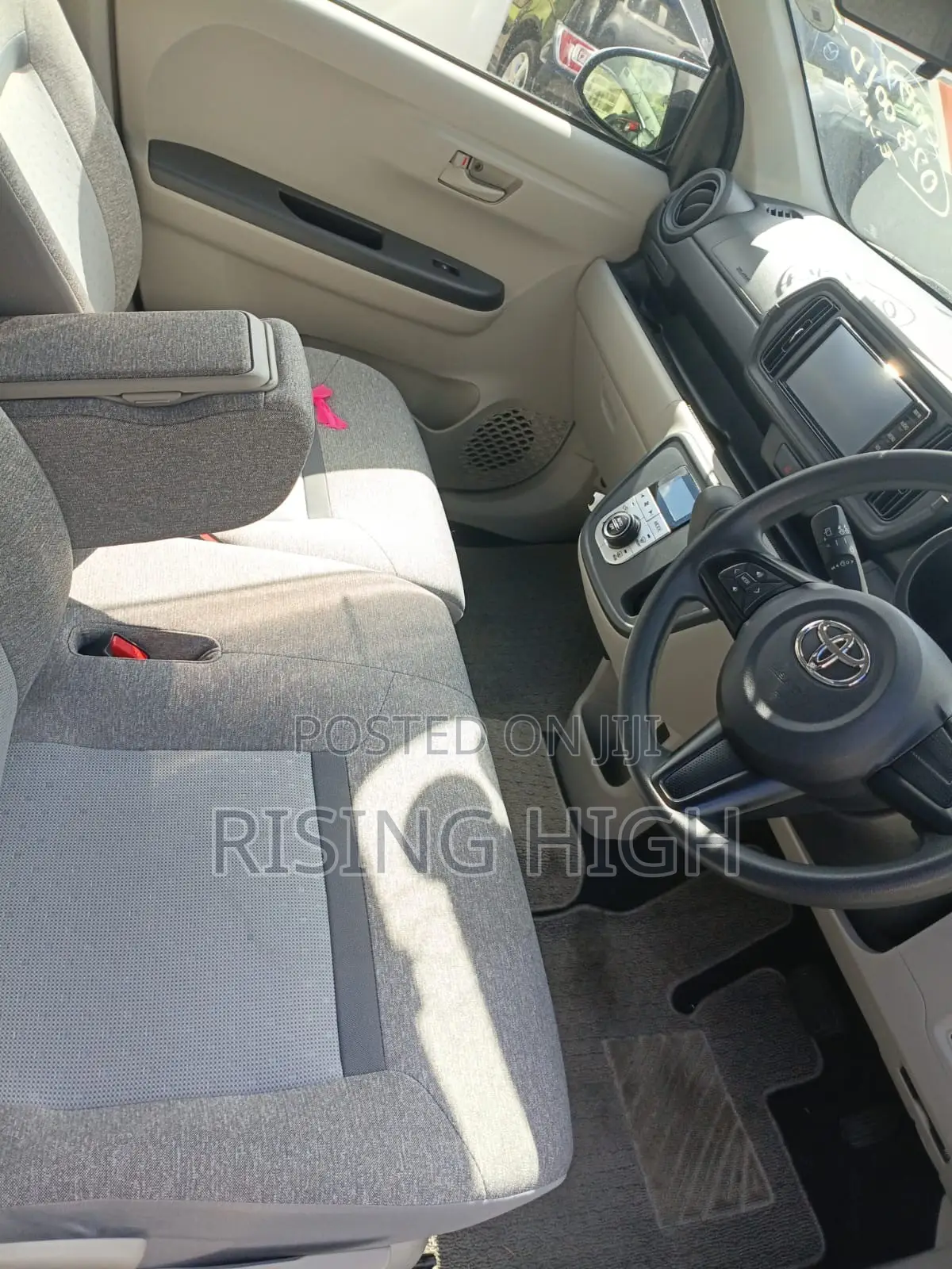 Toyota Passo 1.0 FWD 2019 Silver