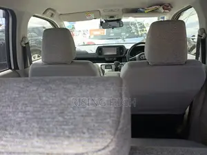 Toyota Passo 1.0 FWD 2019 Silver