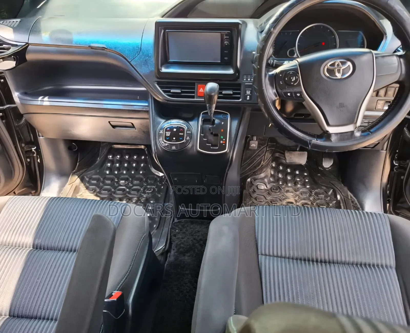 Toyota Noah 2015 Black