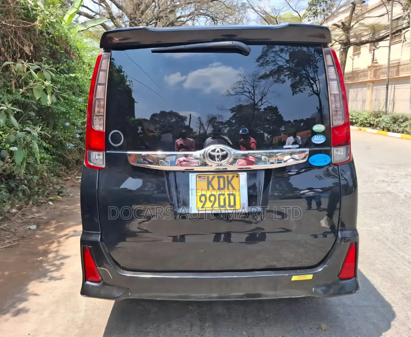 Toyota Noah 2015 Black