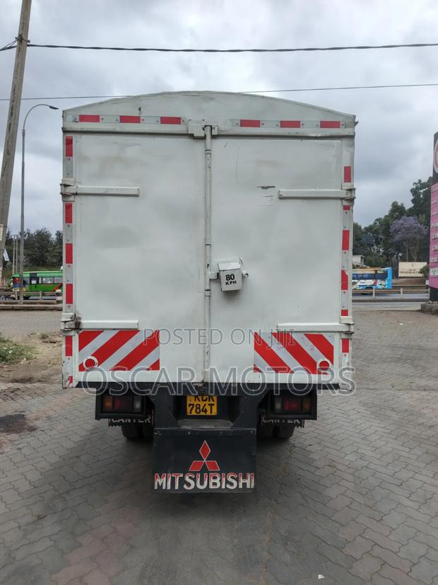 Mitsubishi Canter 33 - thumbnail 4