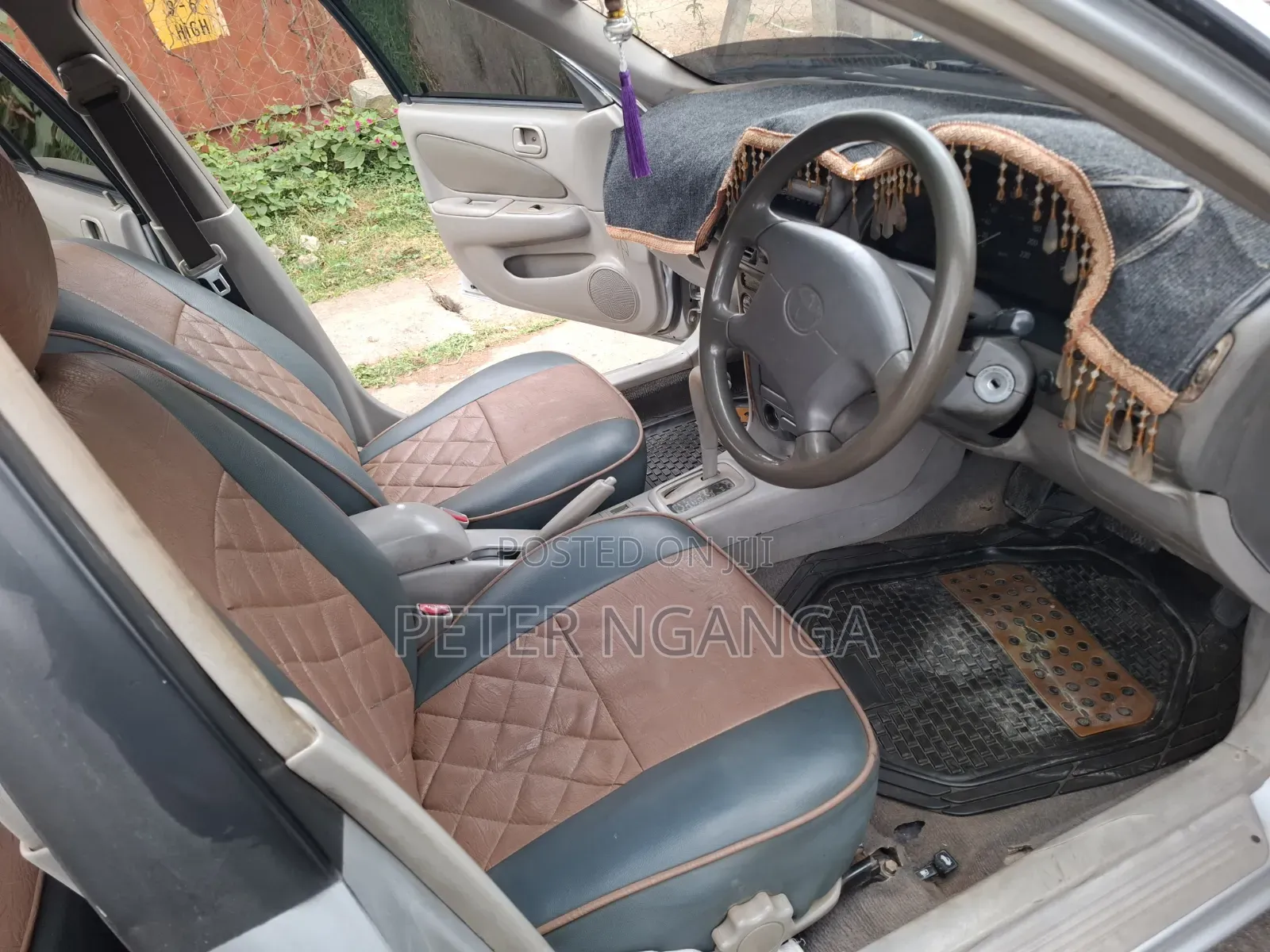 Toyota Corolla 2000 Silver