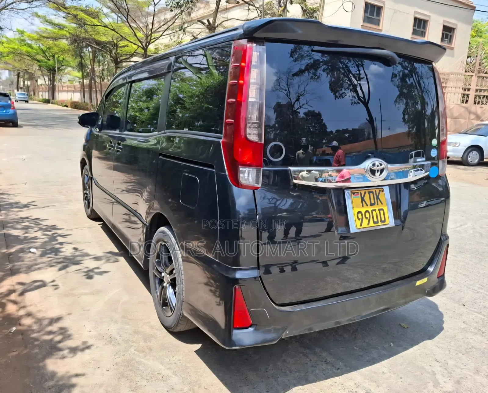 Toyota Noah 2015 Black