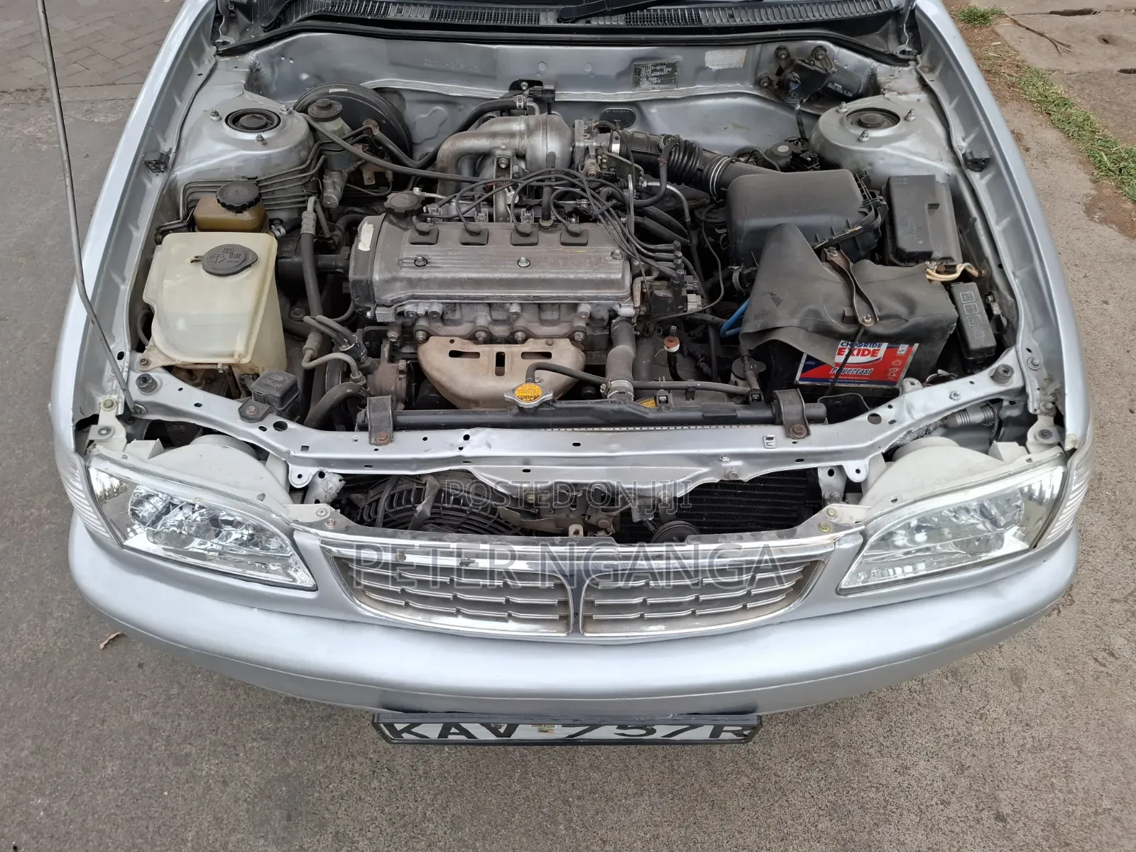 Toyota Corolla 2000 Silver
