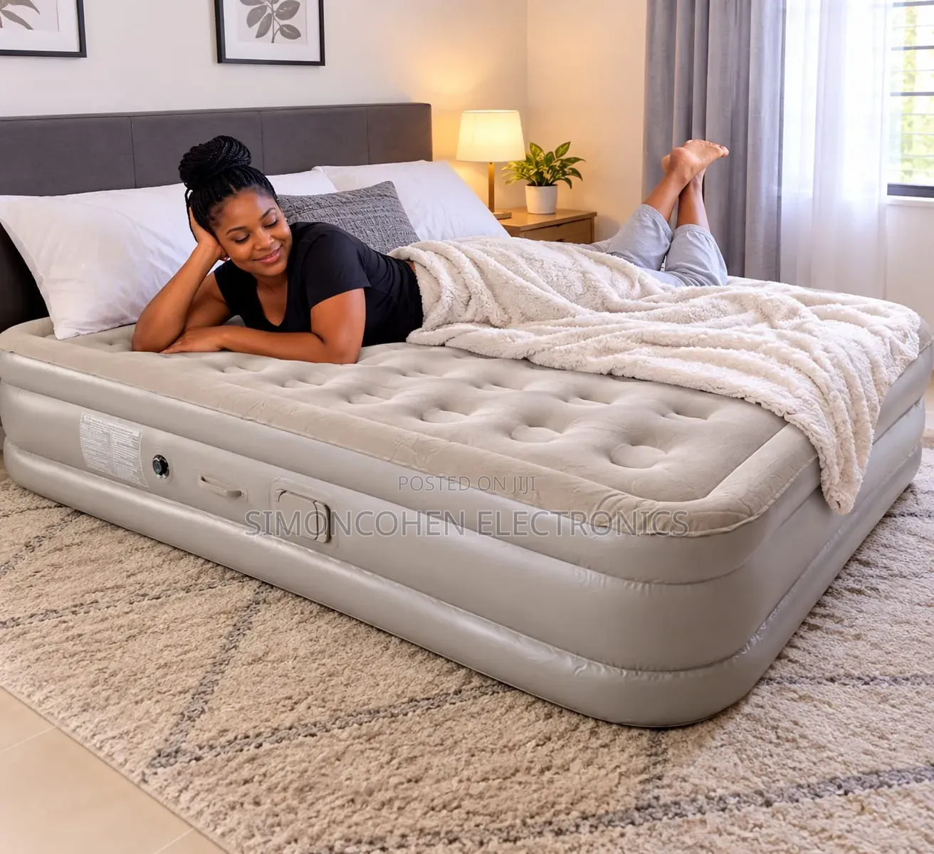Inflatable Queen Size Airbed Mattress With in Built Pump