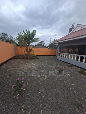3bdrm Bungalow in Kamura Rd, Nkoroi for sale