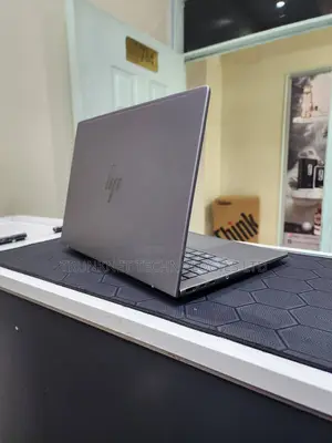 Laptop HP ZBook 14 32GB Intel Core Ultra 7 SSD 1T